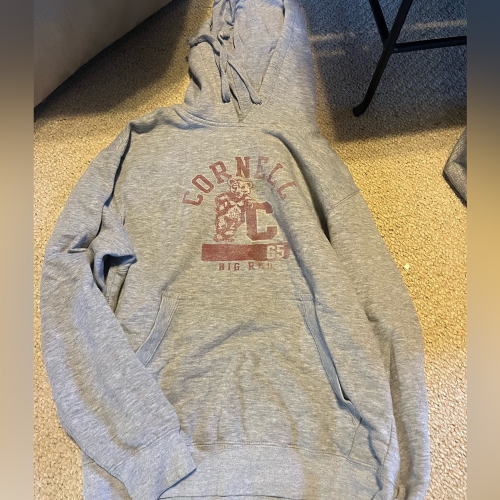 Cornell hoodie size small